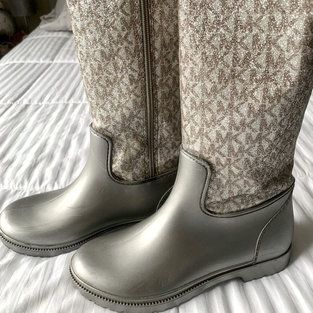 Michael Kors girls rain boot size 2